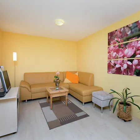 Modern In Hunsruck With Garden